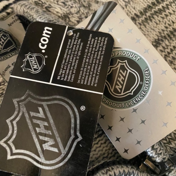 NHL Toronto Maple Leafs sweater - Picture 3 of 4